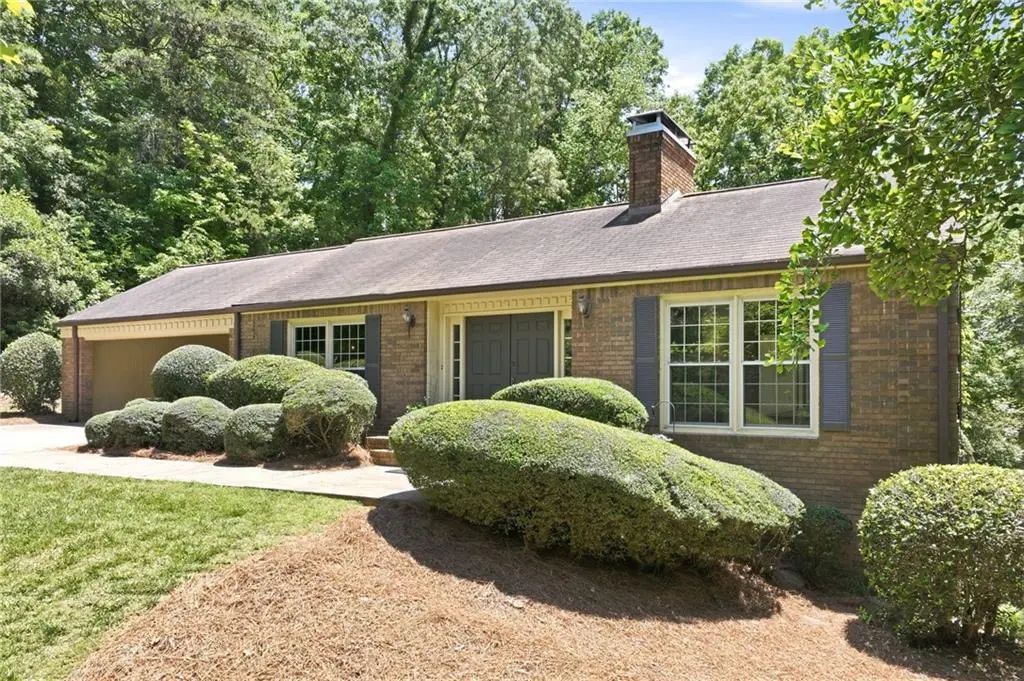 257 Club Drive, Gainesville