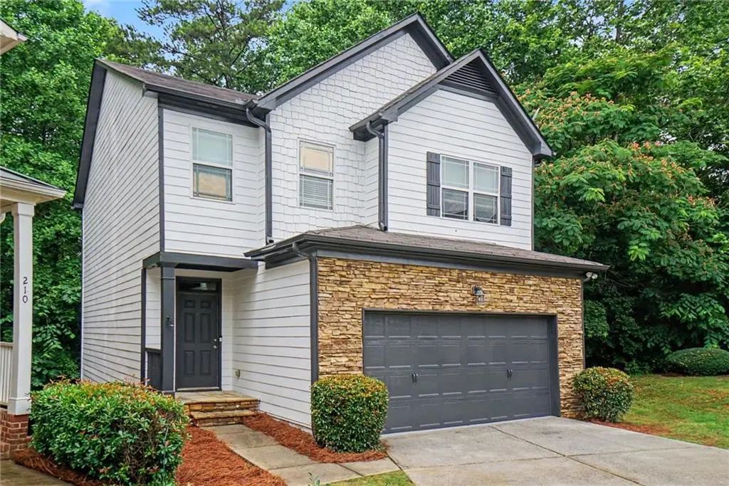 208 Ranier Court, Canton