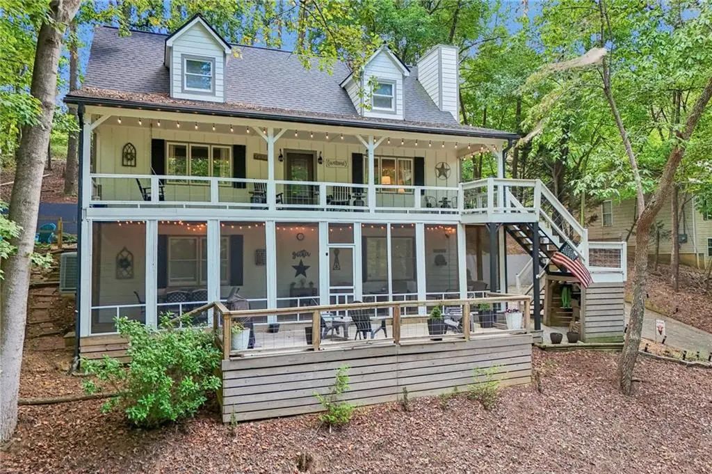 211 Hillside Drive, Waleska