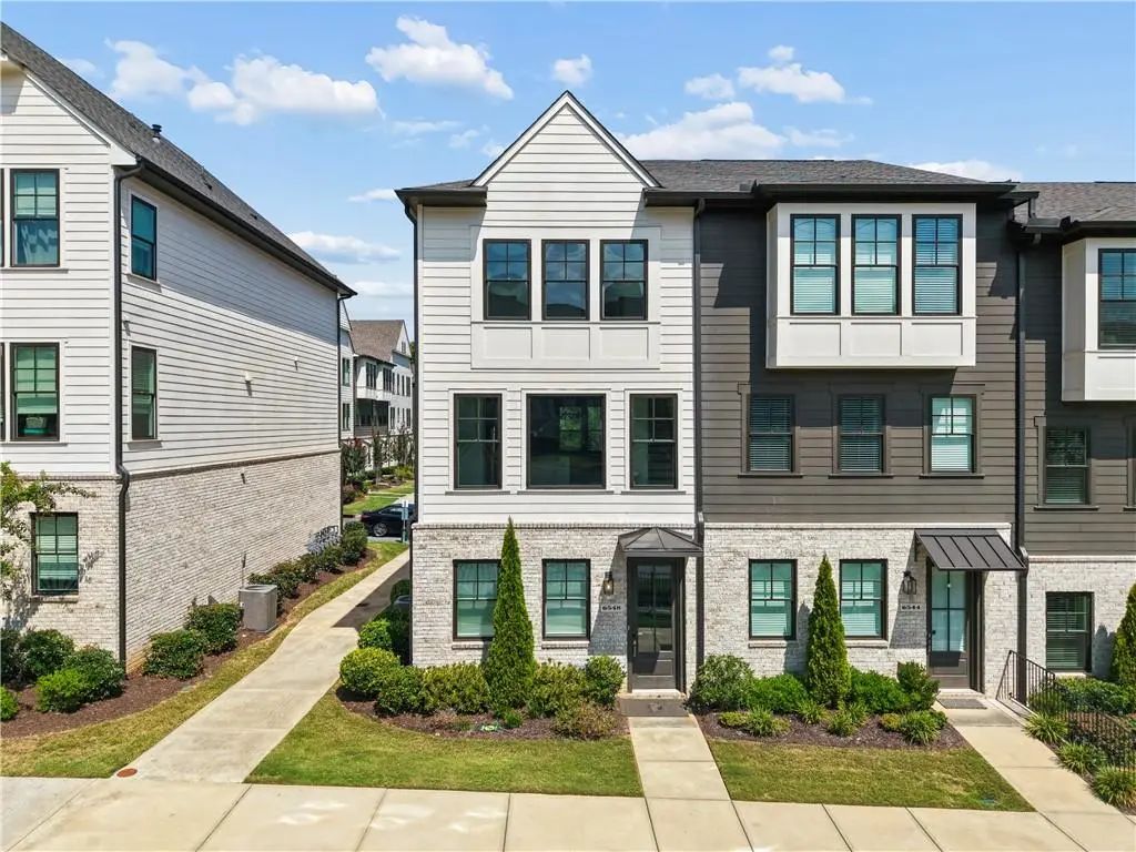 6548 Beacon Drive, Sandy Springs