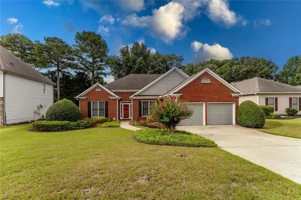 207 Holly Chase Court, Canton