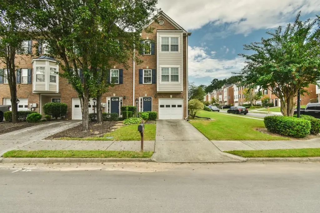 2184 Mill Garden Run, Buford
