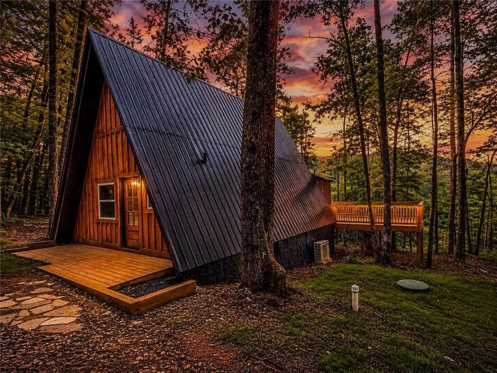 3 Mountain Lake Road, Blue Ridge