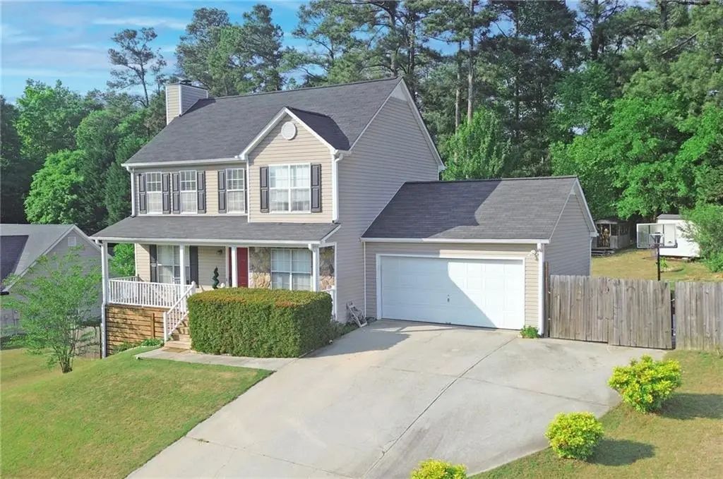 3270 Spincaster Way, Loganville