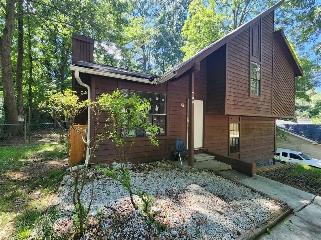783 Inland Way Nw, Lilburn