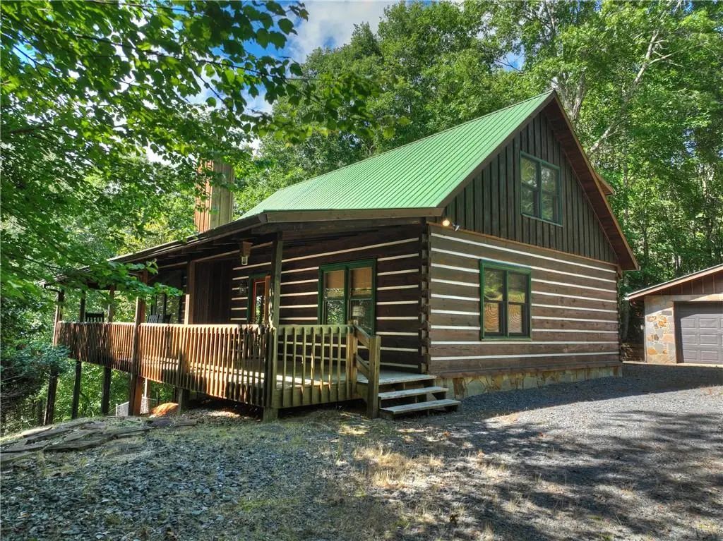 100 Arrow Way, Mineral Bluff