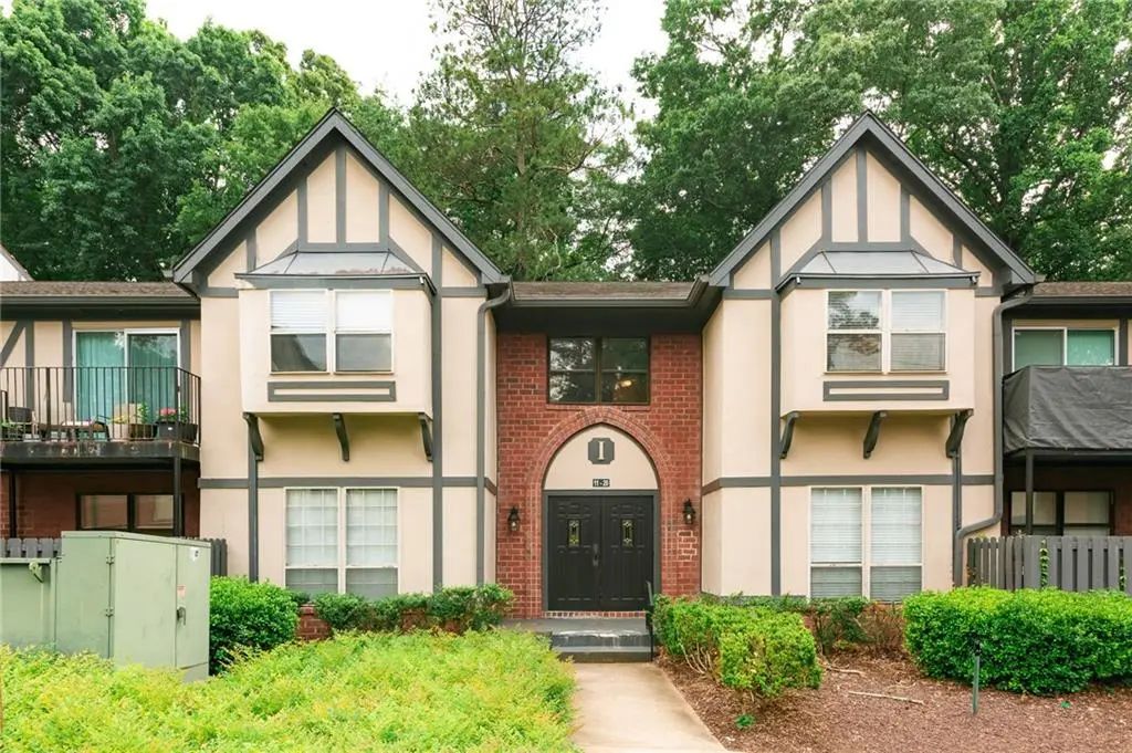 Unit I11 - 6851 Roswell Road, Atlanta