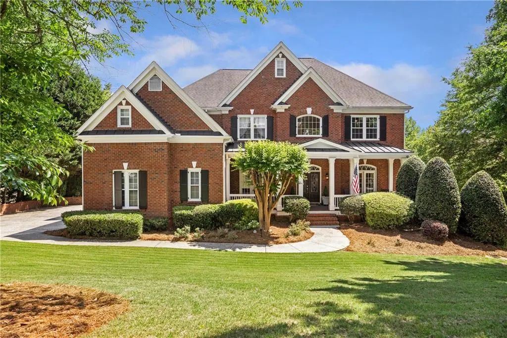 805 Lake Mist Cove, Alpharetta