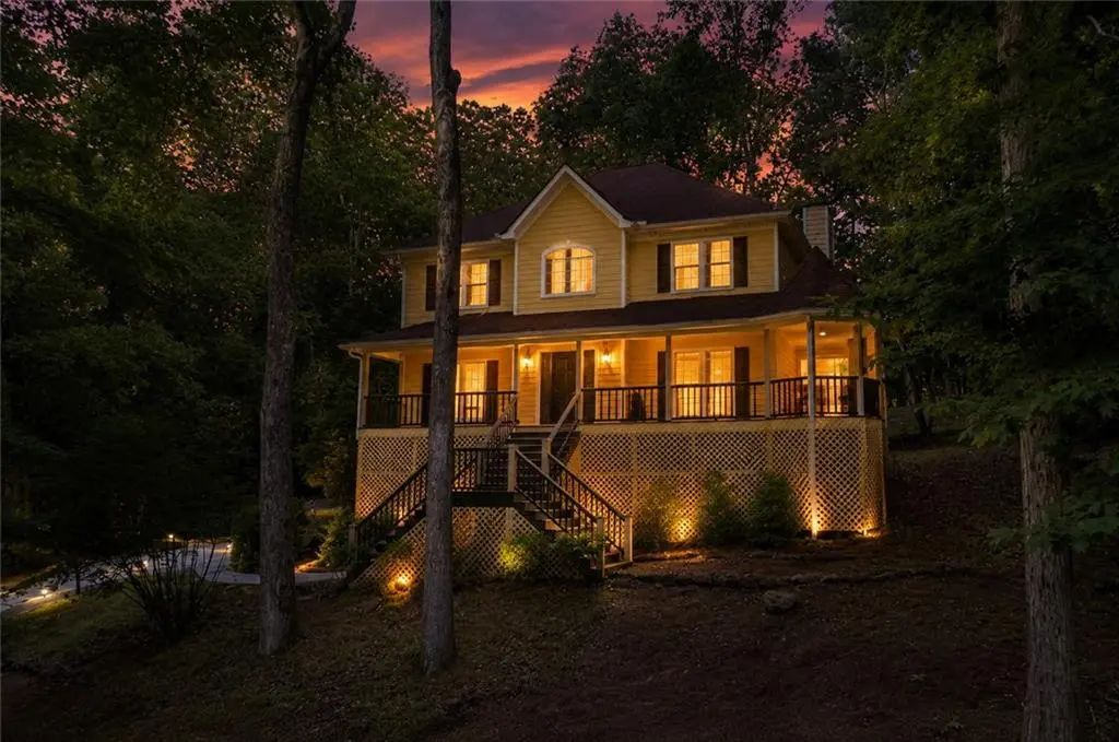 232 Nacoochee Drive, Woodstock