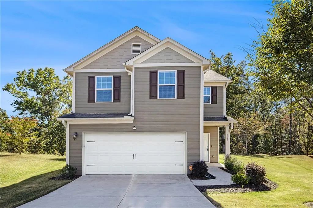 4702 Moccasin Court, Douglasville