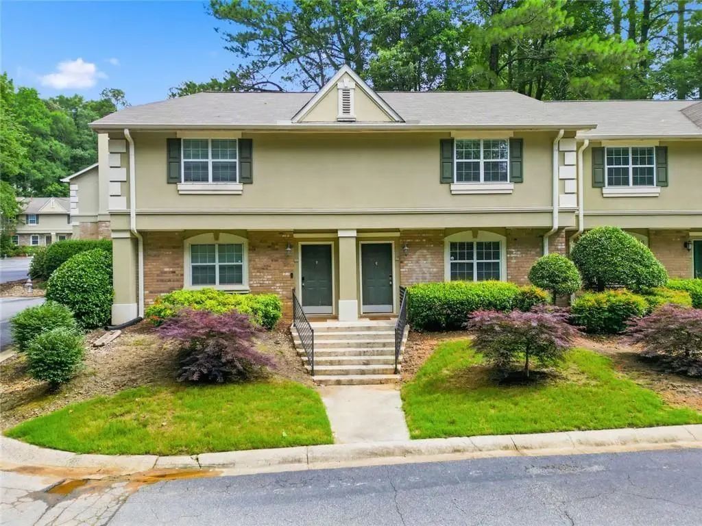 Unit L2 - 6900 Roswell Road, Sandy Springs
