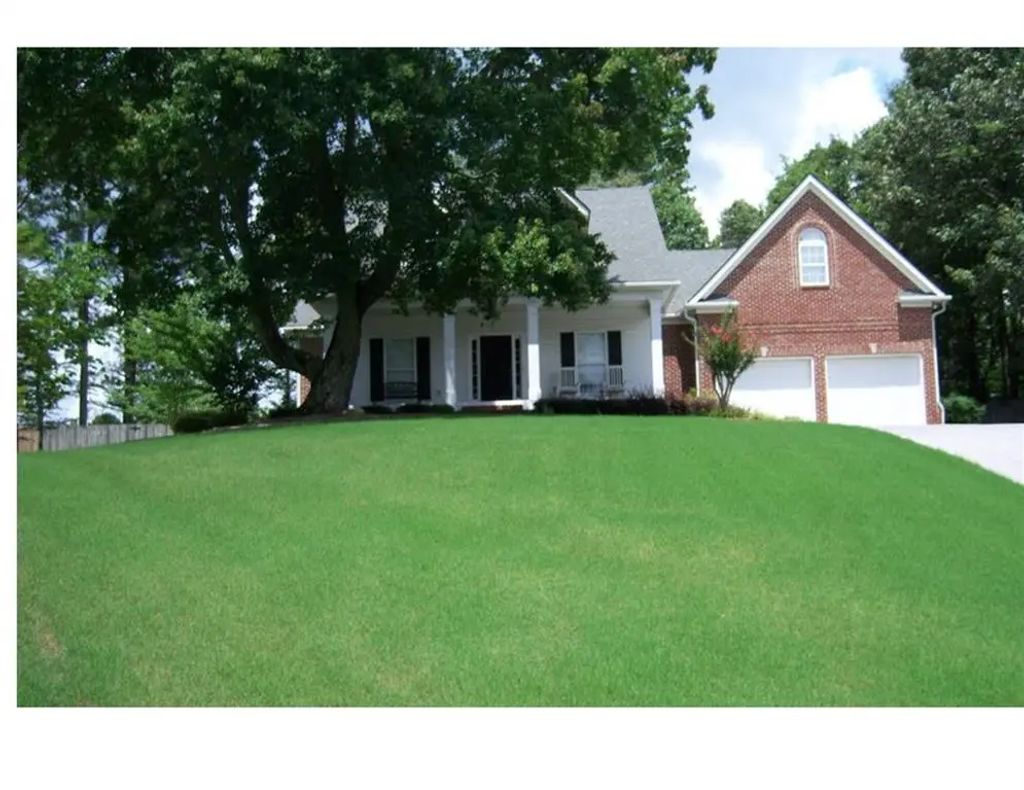 13 Golden Eagle Drive, Adairsville