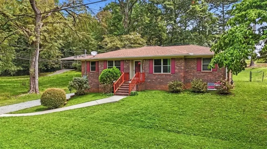 2913 Vogue Drive, Douglasville