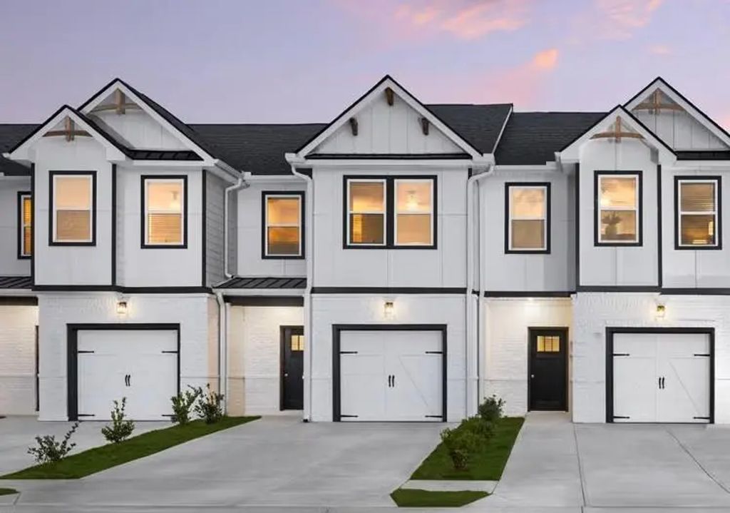 5272 Magnolia Grove Way, Gainesville