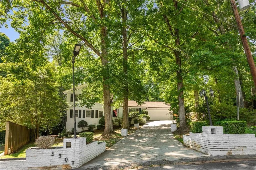 3307 Pointe Bleue Court, Decatur