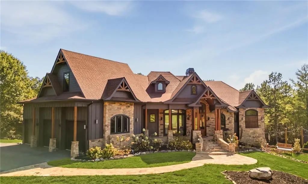 255 Water Oak Lane, Blairsville