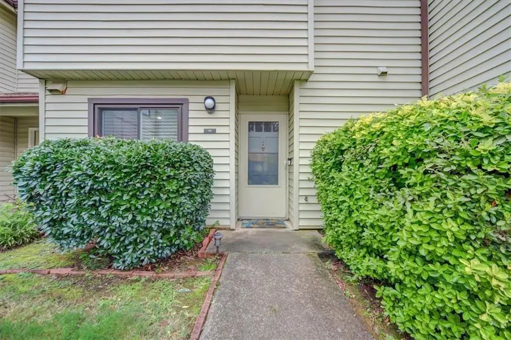 1182 Country Court, Lawrenceville