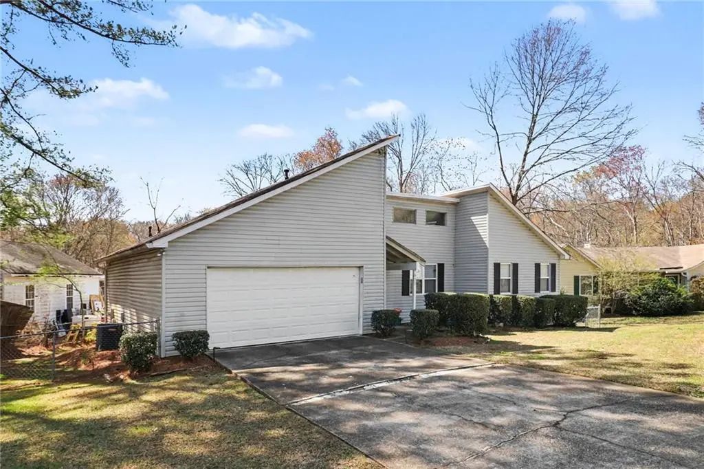 632 Woodknoll Court, Jonesboro