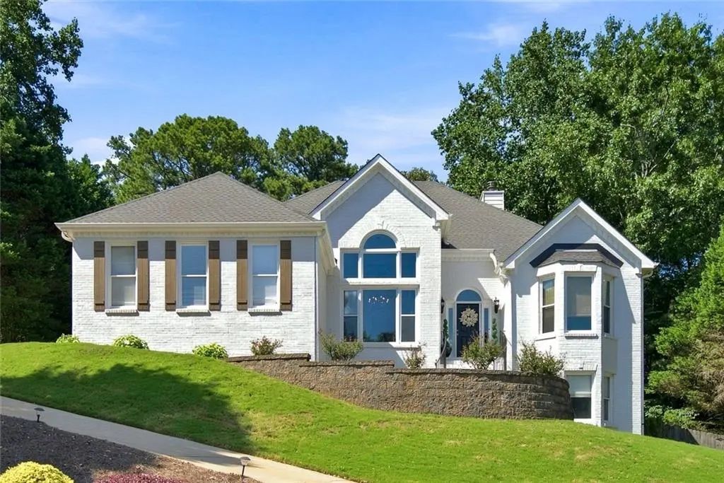 2920 Hearthstone Drive, Cumming