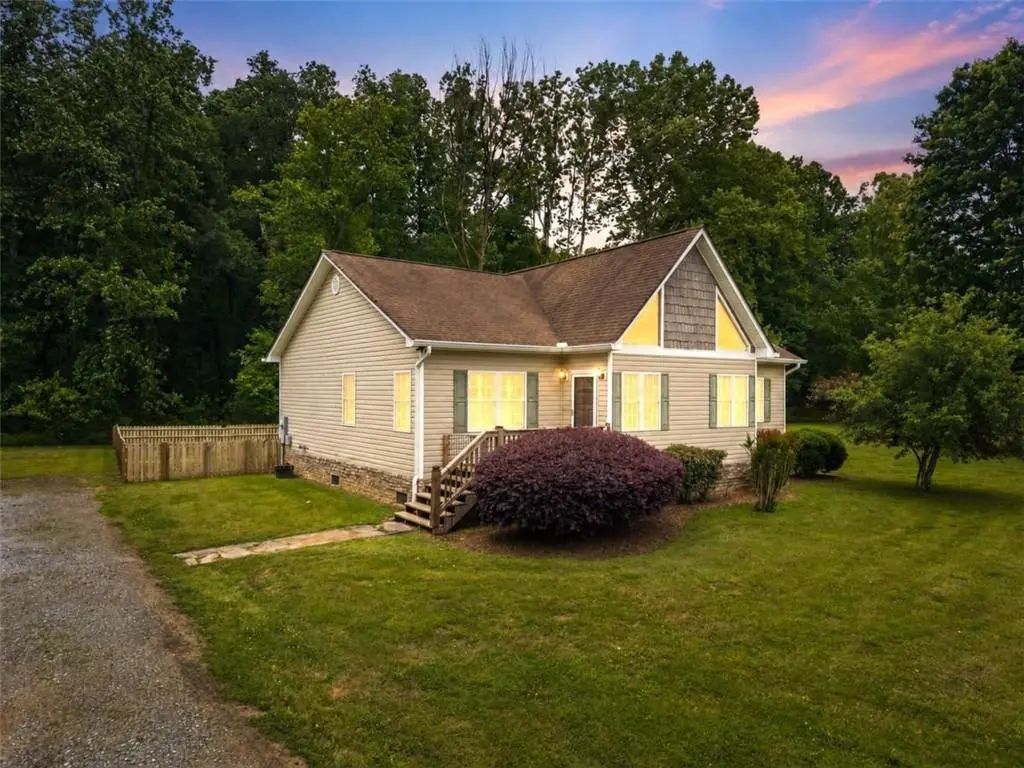 315 Cartecay River Run, Ellijay