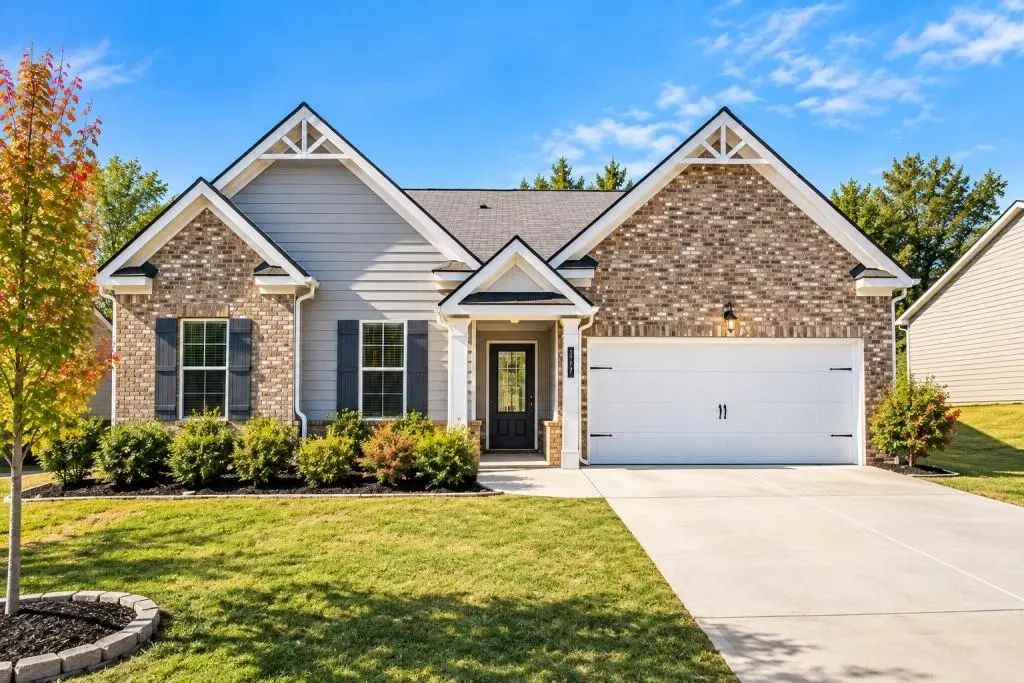 377 Hellen Valley Drive, Braselton