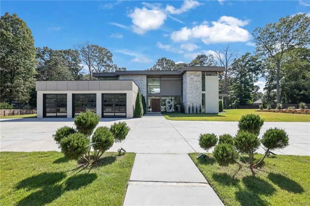 2991 Lassiter Road, Marietta