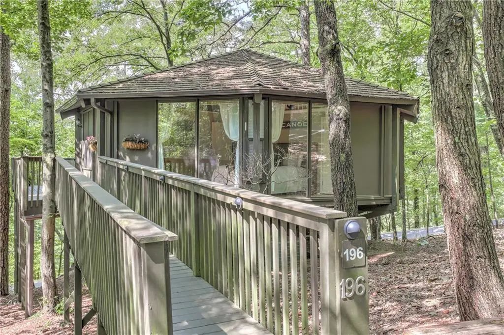 196 Treetopper Circle, Big Canoe