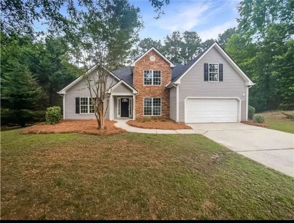 834 Winding Grove Lane, Loganville