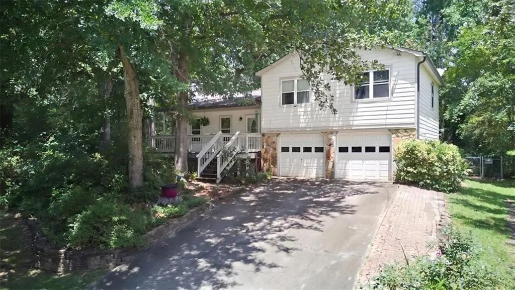 3618 Waverly Oaks Way, Snellville