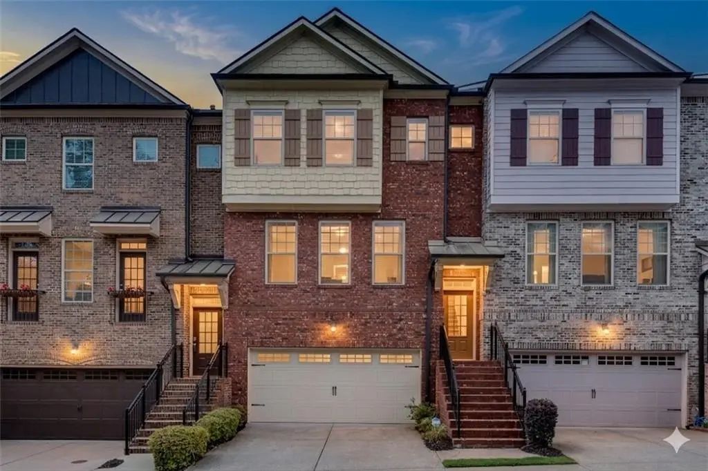 9005 Woodland Trail, Alpharetta