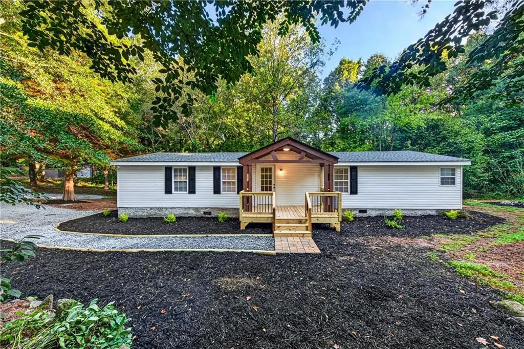 100 Salisbury Road, Dahlonega
