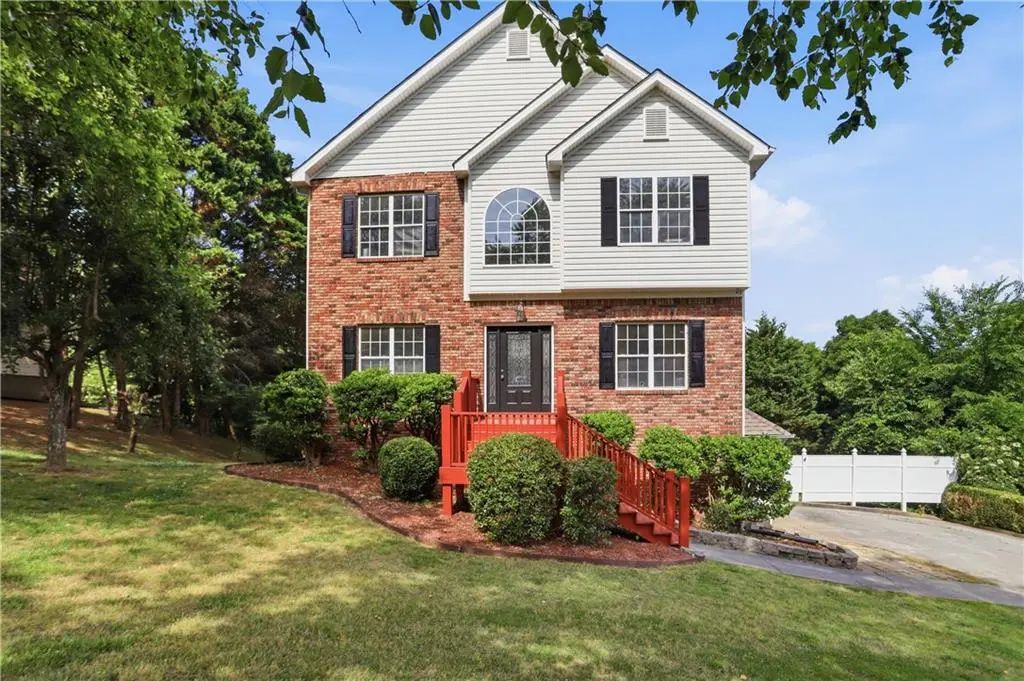250 Orchard Way Se, Calhoun