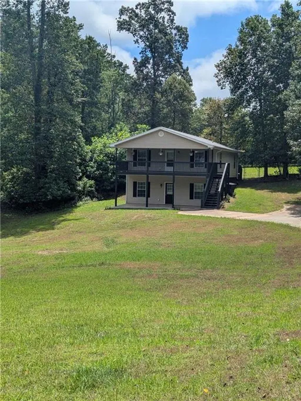 58 E Pinewood Drive, Dahlonega