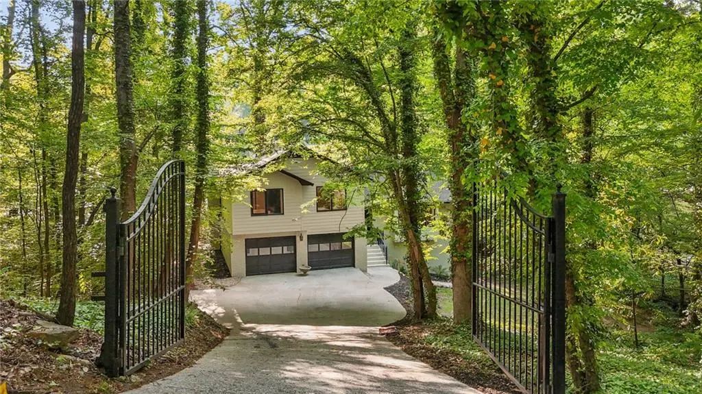 482 Willowbrook Drive Se, Smyrna