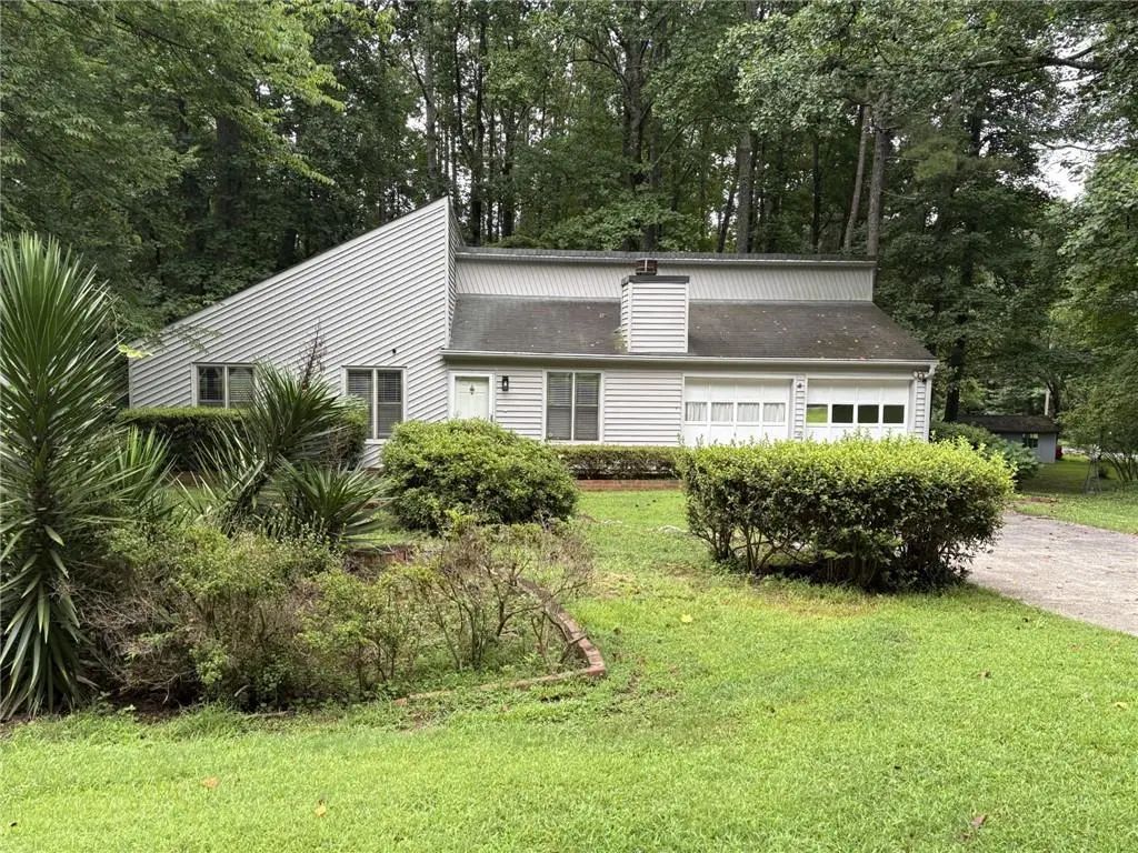 5506 Vaughn Road, Woodstock
