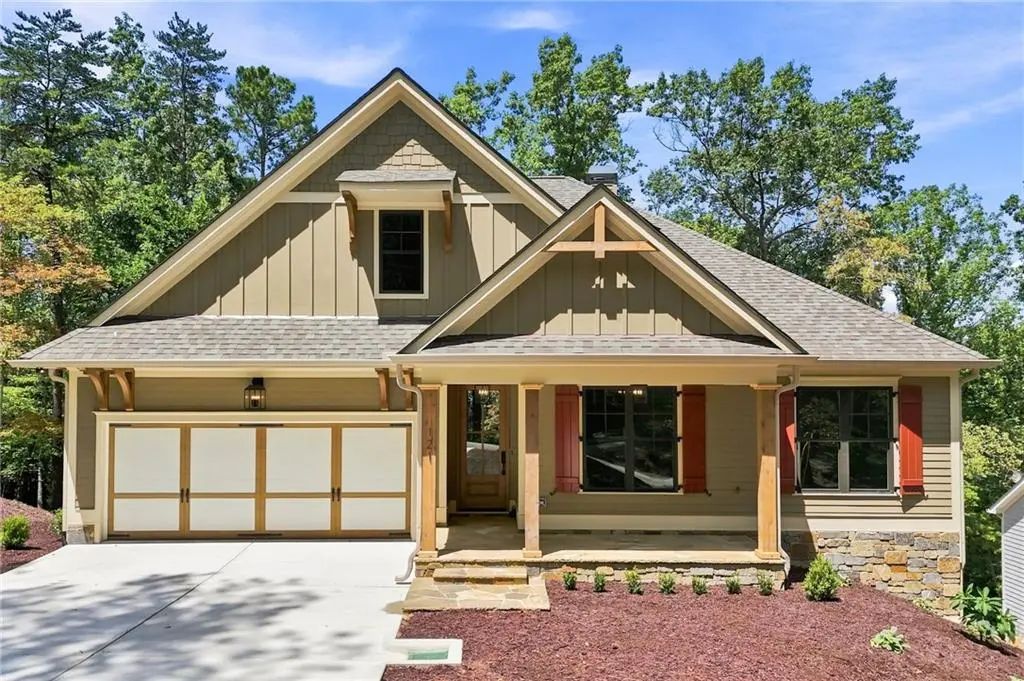 121 Bear Drive, Waleska