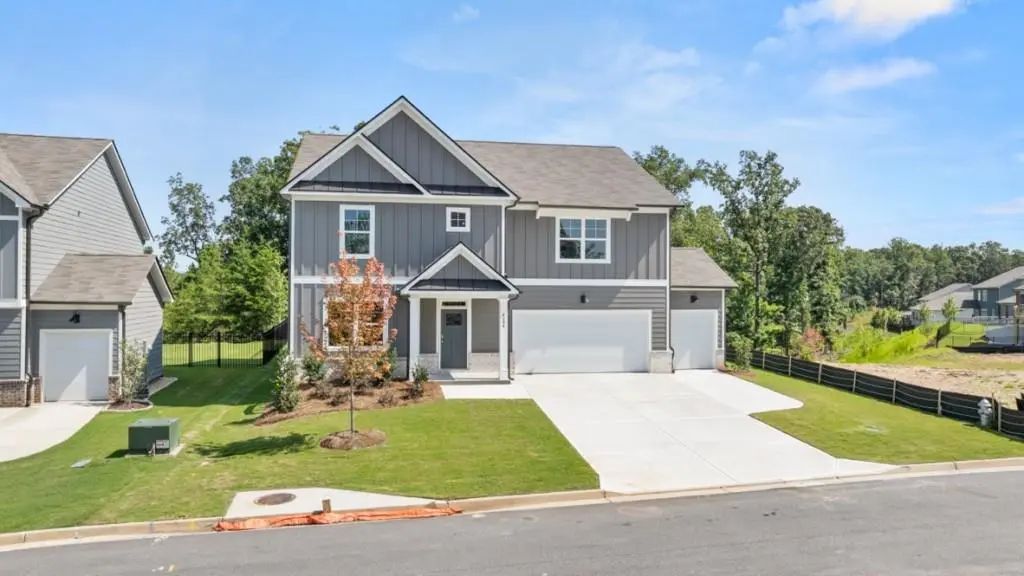4084 Peregrine Way, Gainesville
