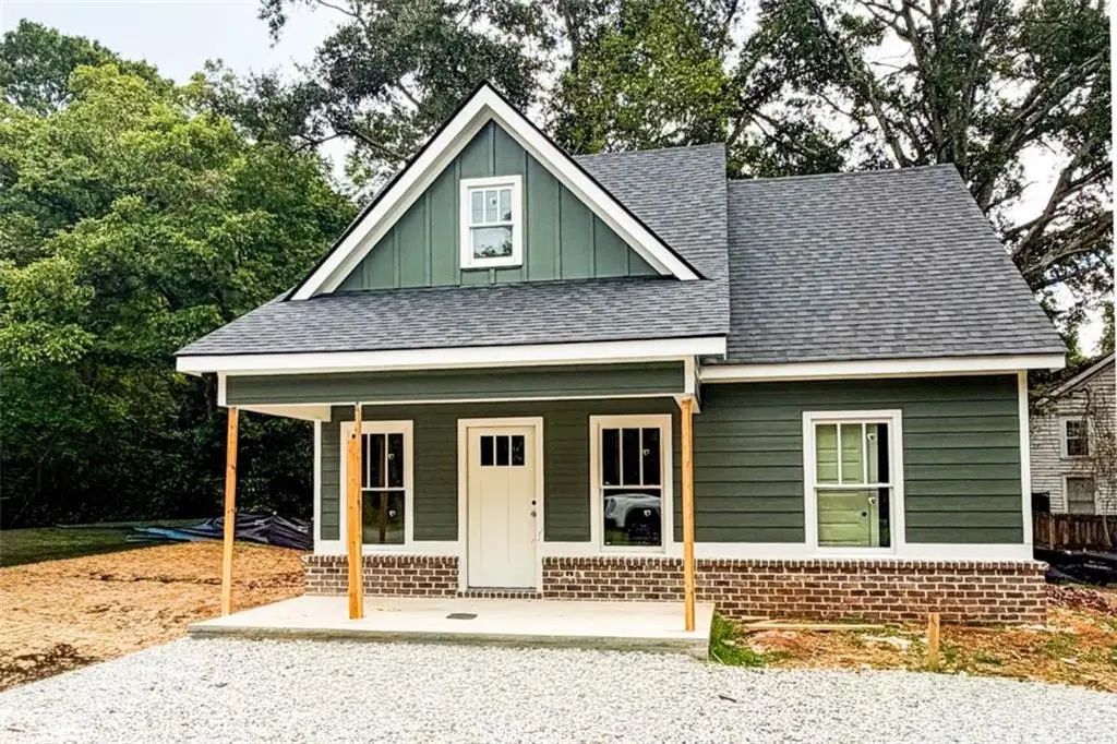 304 Cedar Street, Social Circle