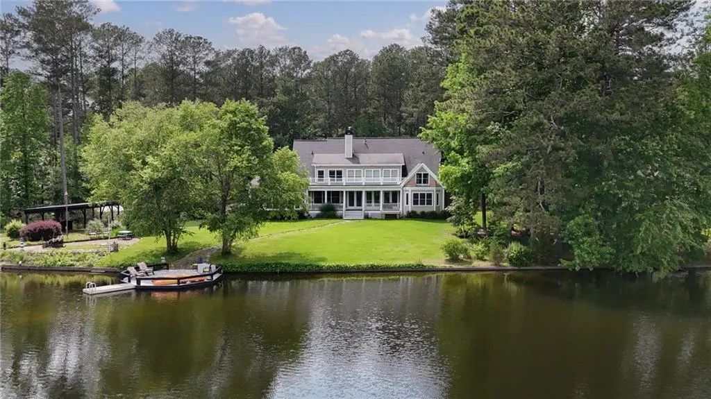 625 W Lake Drive, Oxford