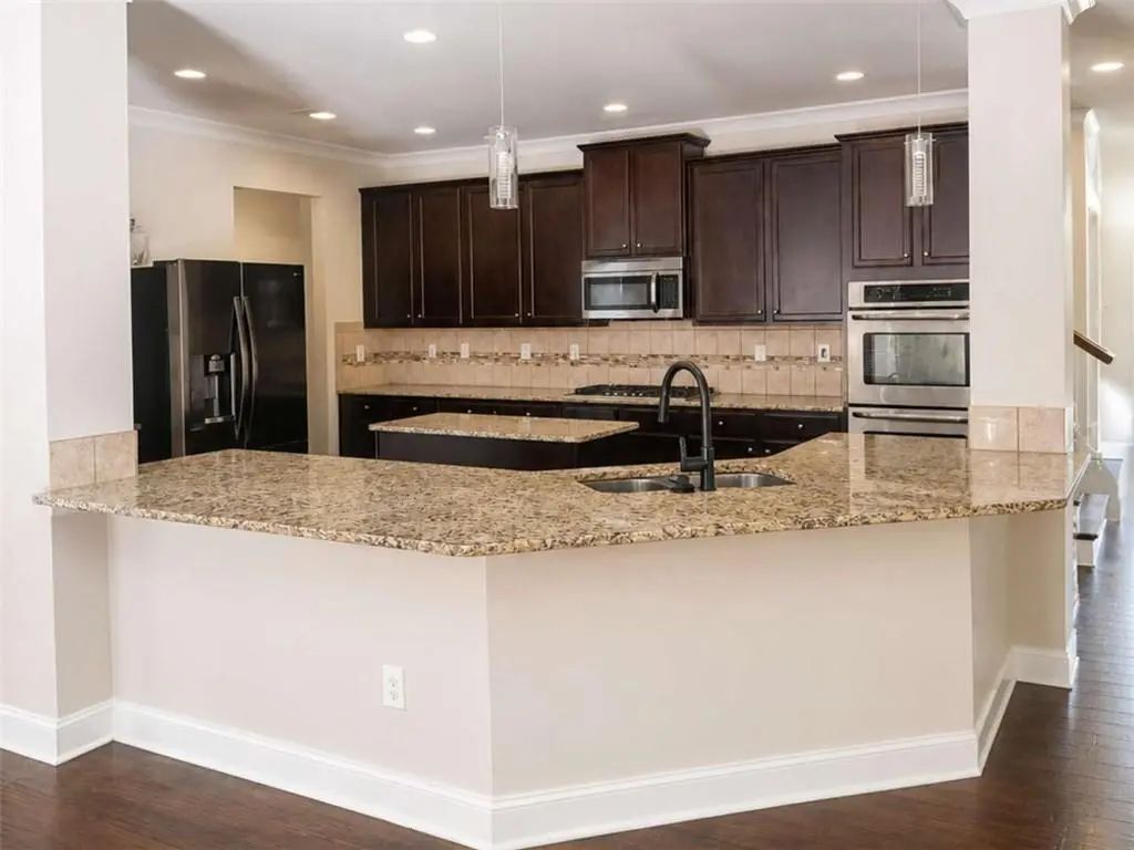 835 Lorrimont Lane, Fairburn