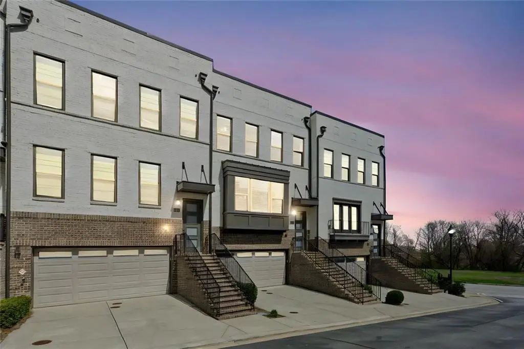 2153 Hinton Drive, Smyrna