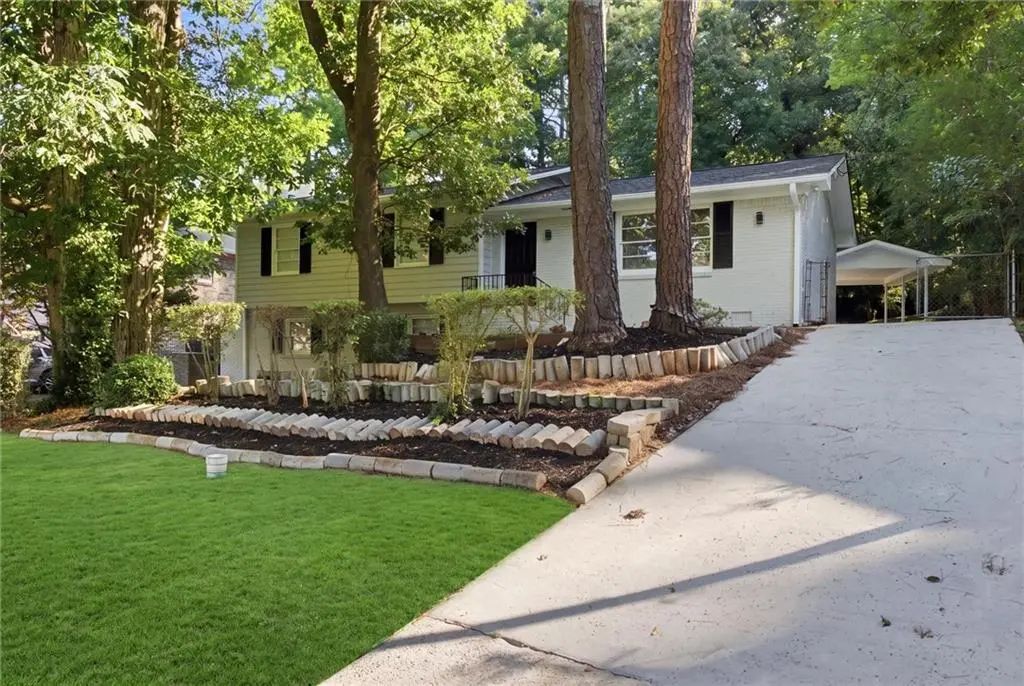 3647 Oregon Trail, Decatur