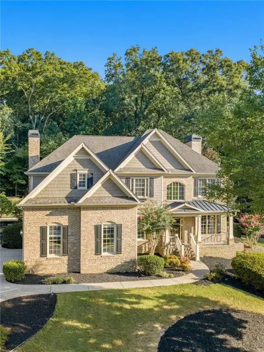 5070 Huntwood Way, Roswell