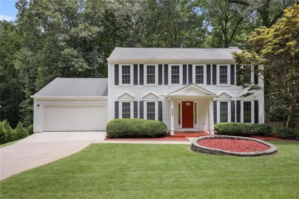 525 Cranberry Place, Roswell