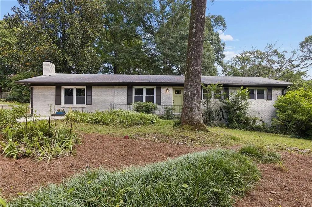 412 Derbyshire Drive, Stone Mountain