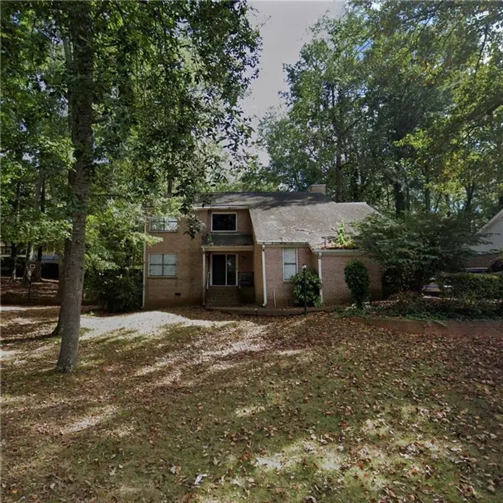 1632 Fieldgreen Overlook, Stone Mountain
