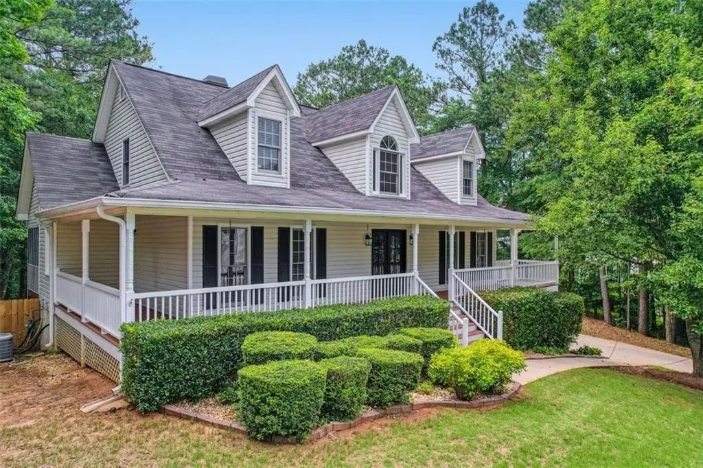 212 Warrenton Drive, Douglasville