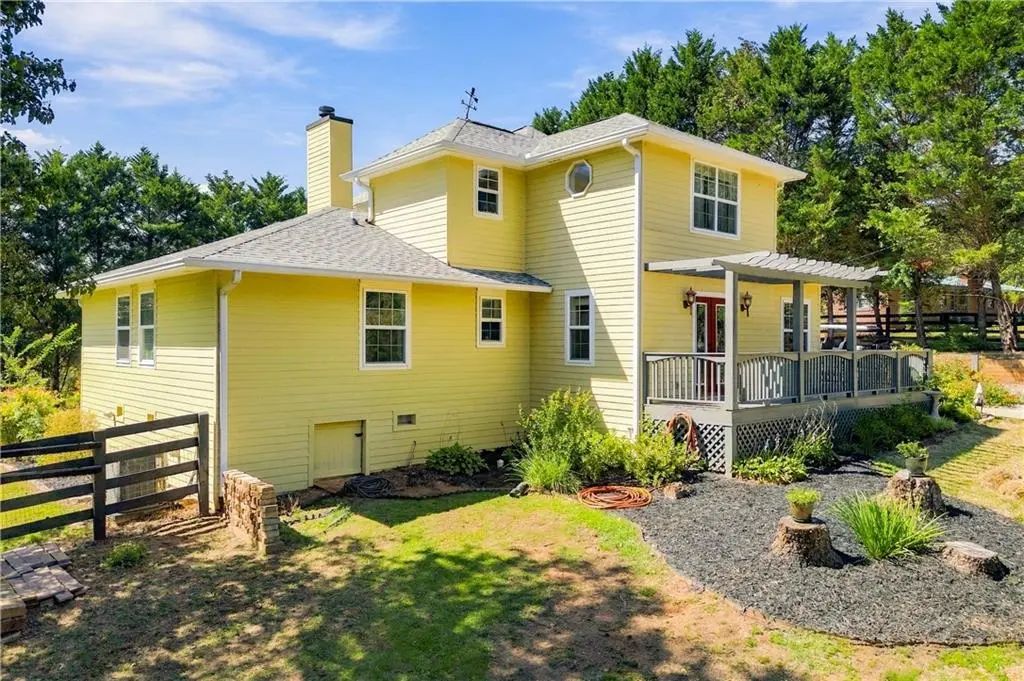 110 Spruce Pine Street, Tate