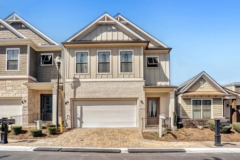 642 Stickley Oak Way, Woodstock