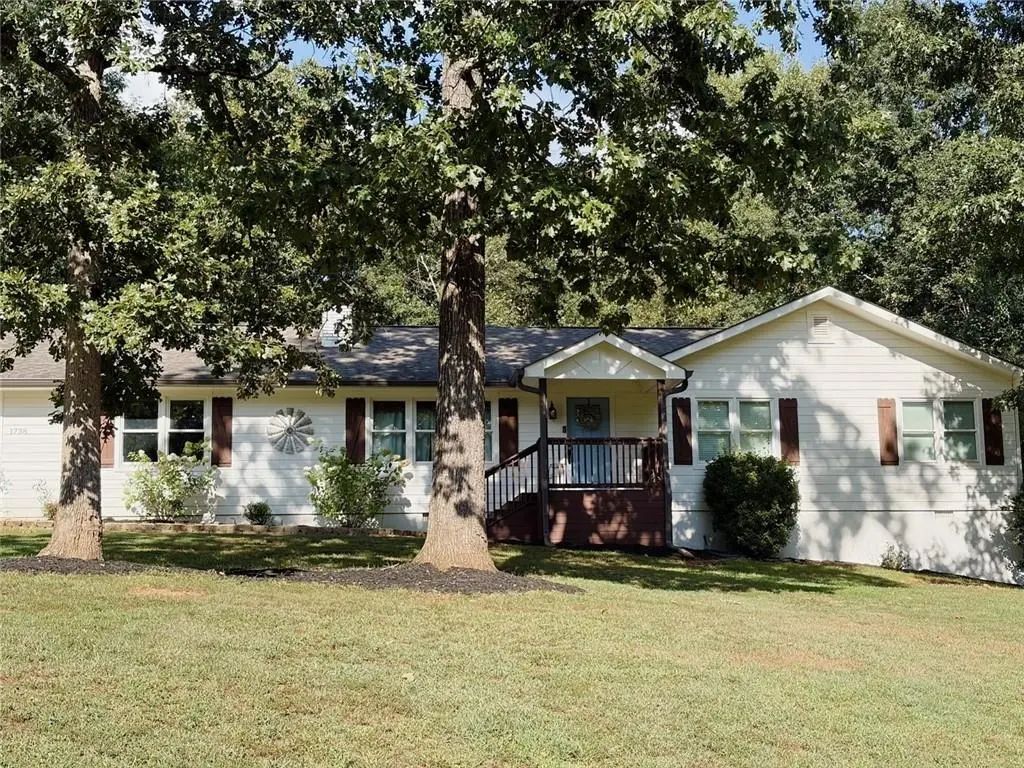 1738 Sandy Court, Snellville